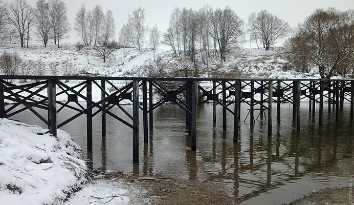 Свайные мосты: надежное решение для преодоления водных преград в Торжке от 57646 руб